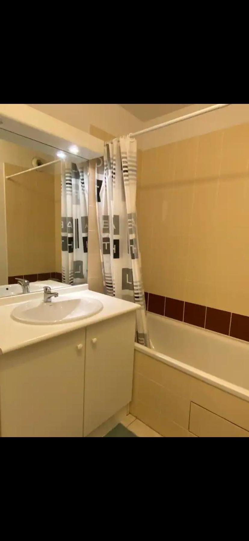 Appartement Calme Centre Ville Avec Place Parking Limoges Esterno foto